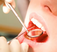 新宿で歯周病治療を受けられる歯医者